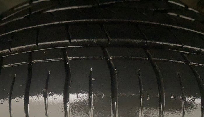 2019 Hyundai VENUE SX 1.0 (O) TURBO, Petrol, Manual, 48,216 km, Left Front Tyre Tread