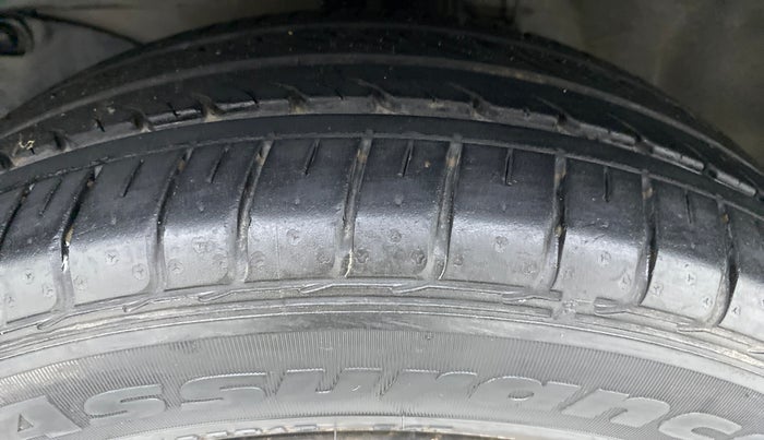 2010 Honda City S MT PETROL, Petrol, Manual, 60,168 km, Left Front Tyre Tread