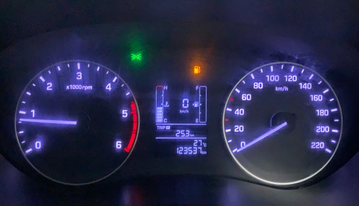 2015 Hyundai Elite i20 MAGNA 1.4 CRDI, Diesel, Manual, 1,23,537 km, Odometer Image