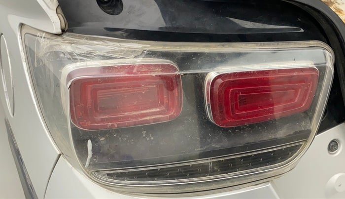 2018 Mahindra KUV 100 NXT K2 P 6 STR, CNG, Manual, 79,461 km, Left tail light - Reverse gear light not functional