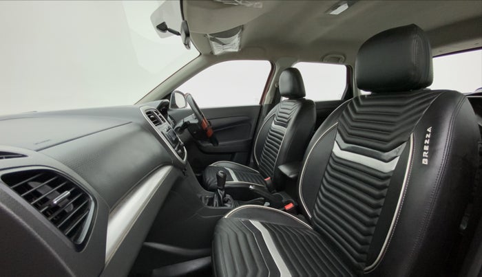 2017 Maruti Vitara Brezza LDI (O), Diesel, Manual, 45,113 km, Right Side Front Door Cabin