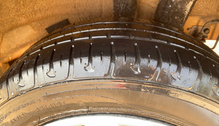 2016 Hyundai Grand i10 MAGNA 1.2 KAPPA VTVT, Petrol, Manual, 36,056 km, Left Rear Tyre Tread