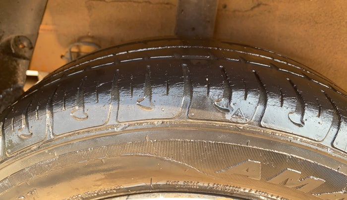 2016 Hyundai Grand i10 MAGNA 1.2 KAPPA VTVT, Petrol, Manual, 36,056 km, Right Rear Tyre Tread