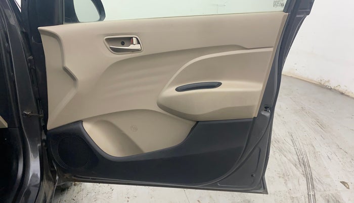 2019 Hyundai NEW SANTRO SPORTZ CNG, CNG, Manual, 97,340 km, Driver Side Door Panels Control