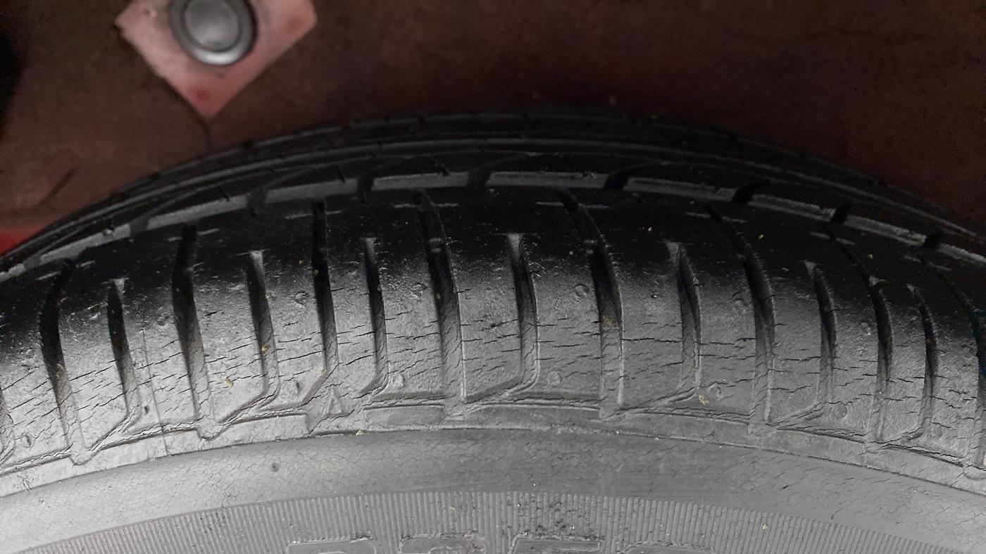 2012 Hyundai i10 SPORTZ 1.2 AT, Petrol, Automatic, 71,602 km, Right Rear Tyre Tread