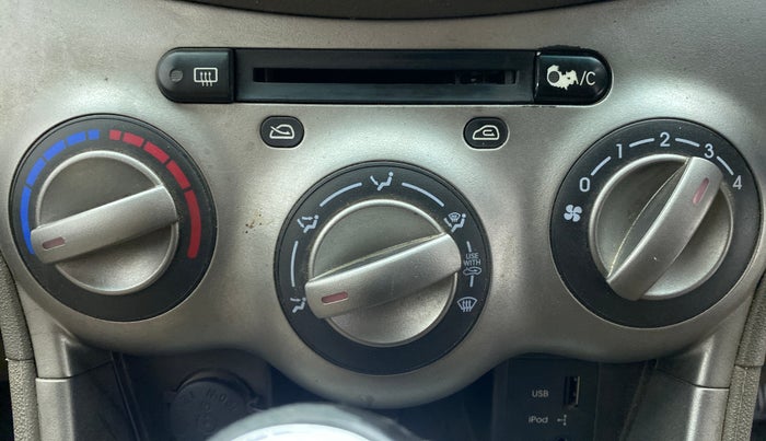 2012 Hyundai i10 SPORTZ 1.2 AT, Petrol, Automatic, 71,602 km, Dashboard - Air Re-circulation knob is not working