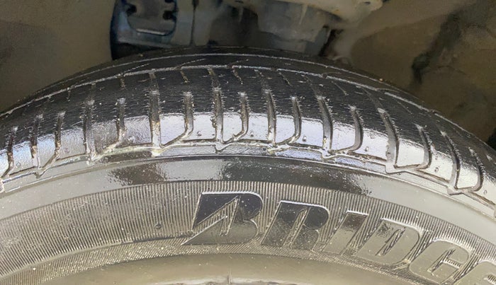 2017 Hyundai Elite i20 SPORTZ 1.2, Petrol, Manual, 38,004 km, Left Front Tyre Tread