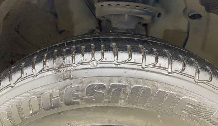 2017 Hyundai Elite i20 SPORTZ 1.2, Petrol, Manual, 38,004 km, Right Front Tyre Tread