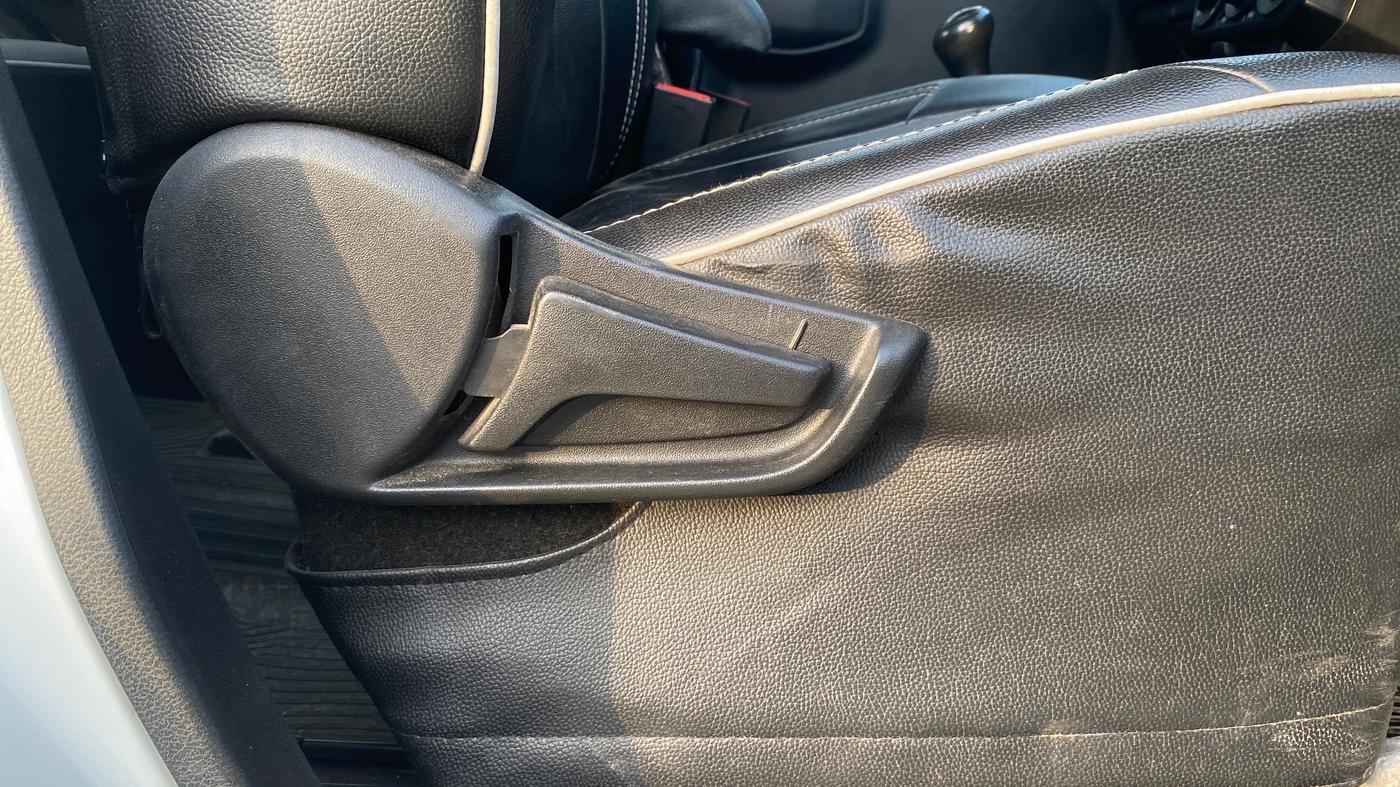 2020 Maruti S PRESSO VXI, Petrol, Manual, 92,003 km, Driver Side Adjustment Panel