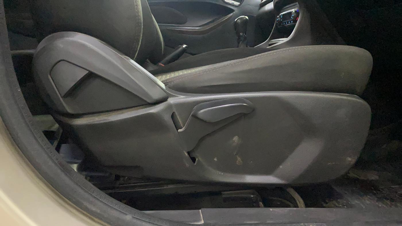 2018 Ford FREESTYLE TITANIUM 1.2 PETROL, Petrol, Manual, 90,428 km, Driver Side Adjustment Panel