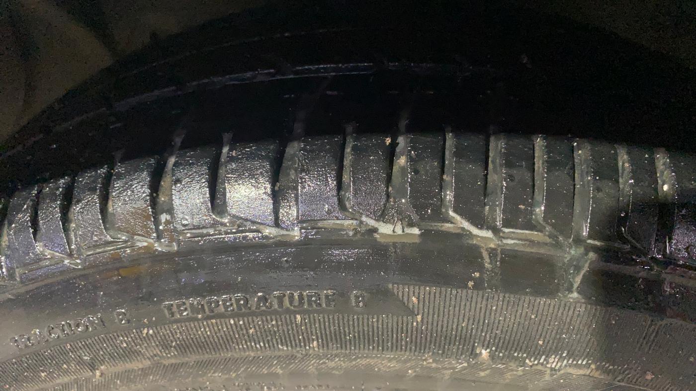 2018 Ford FREESTYLE TITANIUM 1.2 PETROL, Petrol, Manual, 90,428 km, Left Front Tyre Tread