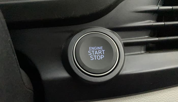 2024 Hyundai NEW I20 ASTA 1.2 MT, Petrol, Manual, 11,486 km, Keyless Start/ Stop Button