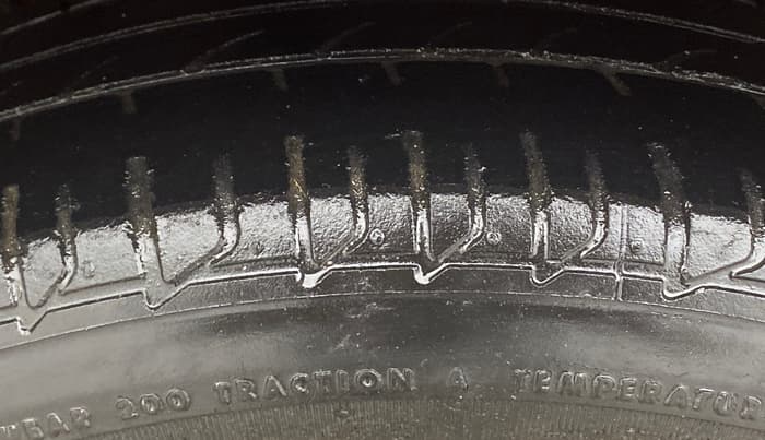 2017 Hyundai Elite i20 ASTA 1.2, Petrol, Manual, 94,264 km, Left Front Tyre Tread