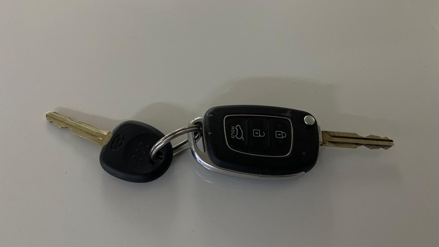2021 Hyundai NEW I20 SPORTZ 1.2 MT, Petrol, Manual, 28,969 km, Key Close Up
