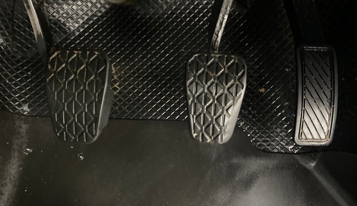 2020 Ford FREESTYLE TITANIUM 1.2 PETROL, Petrol, Manual, 69,555 km, Pedals