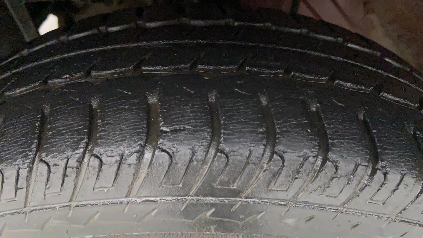 2014 Datsun Go A, Petrol, Manual, 18,694 km, Left Front Tyre Tread