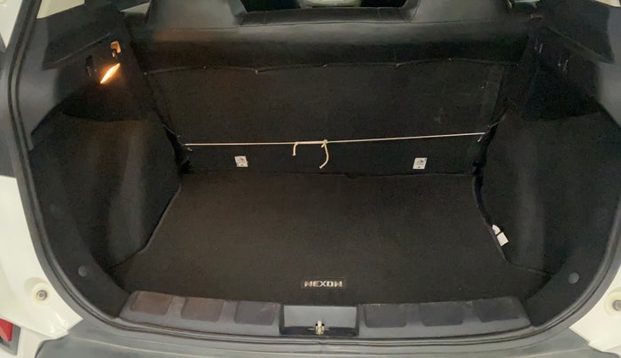 2020 Tata NEXON XZ PETROL, Petrol, Manual, 57,211 km, Boot Inside