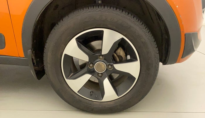 2018 Tata NEXON XZA PLUS DIESEL, Diesel, Automatic, 1,06,510 km, Right Front Wheel
