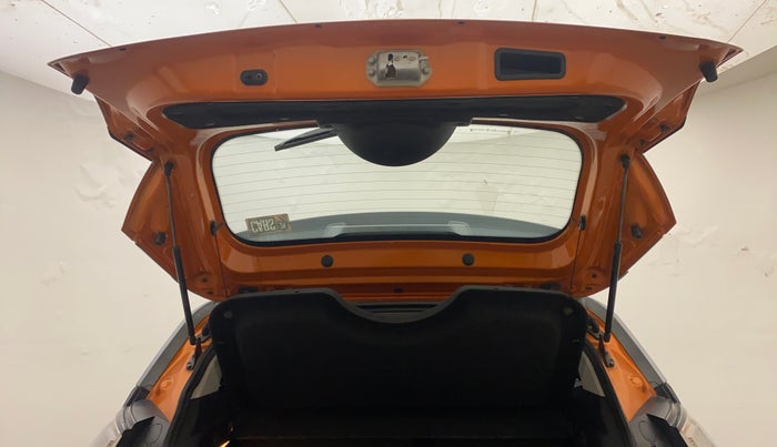 2018 Tata NEXON XZA PLUS DIESEL, Diesel, Automatic, 1,06,510 km, Boot Door Open