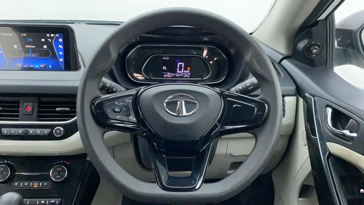 2020 Tata NEXON XZA PLUS PETROL DUAL TONE, Petrol, Automatic, 22,834 km, Steering Wheel Close Up