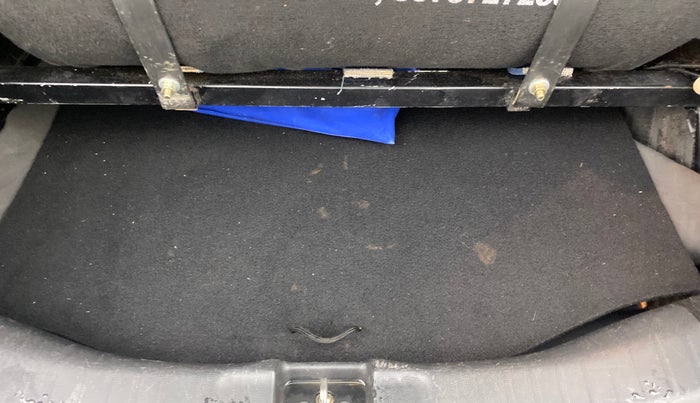 2017 Honda WR-V 1.2L I-VTEC VX MT, CNG, Manual, 61,204 km, Boot Inside