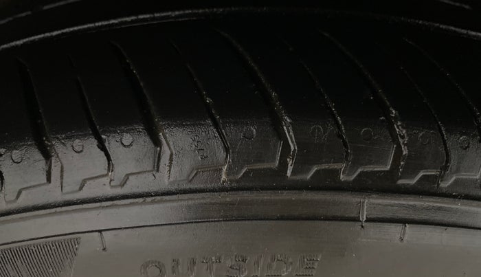 2017 Honda WR-V 1.2L I-VTEC VX MT, CNG, Manual, 61,204 km, Left Rear Tyre Tread