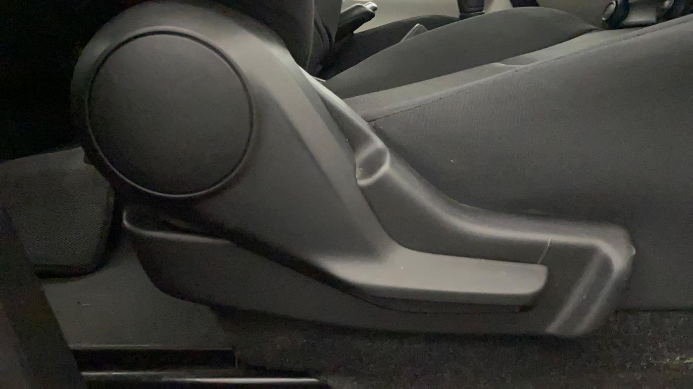 2018 Maruti IGNIS ZETA 1.2, Petrol, Manual, 1,09,581 km, Driver Side Adjustment Panel