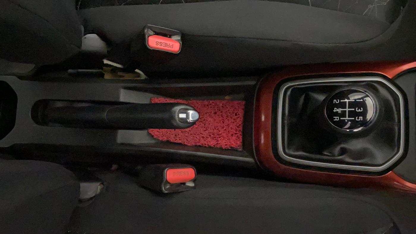 2018 Maruti IGNIS ZETA 1.2, Petrol, Manual, 1,09,581 km, Gear Lever