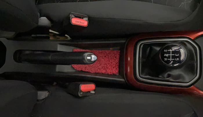 2018 Maruti IGNIS ZETA 1.2, Petrol, Manual, 1,09,625 km, Gear Lever