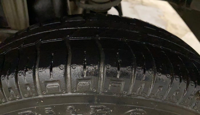 2017 Maruti Alto 800 VXI, Petrol, Manual, 31,655 km, Left Rear Tyre Tread