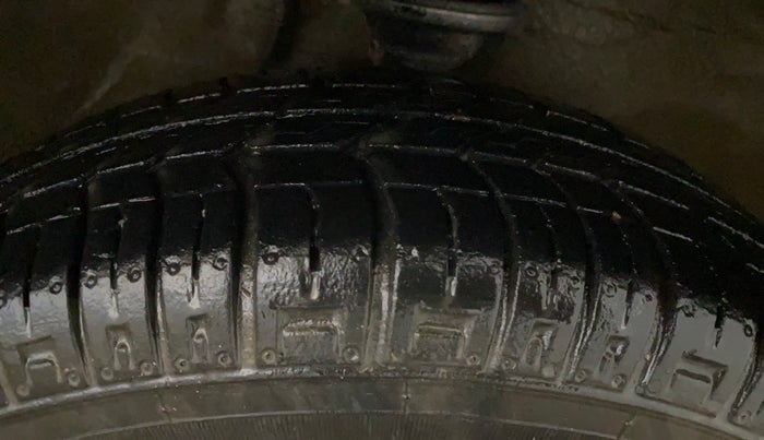 2017 Maruti Alto 800 VXI, Petrol, Manual, 31,655 km, Right Front Tyre Tread