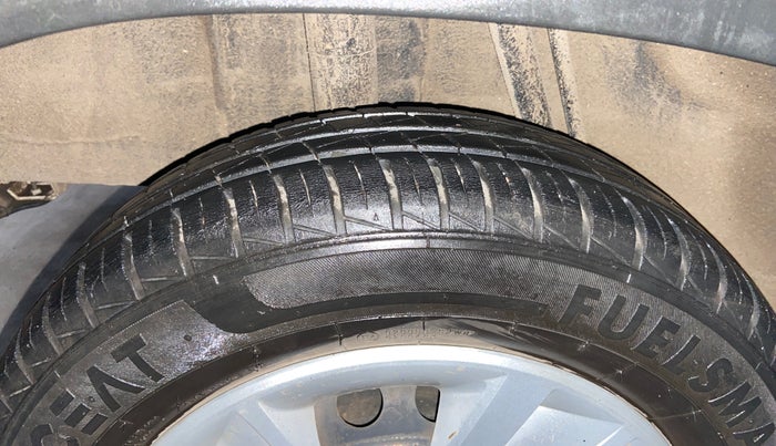 2022 Renault Kwid RXT 1.0 AMT, Petrol, Automatic, 13,105 km, Right Rear Tyre Tread