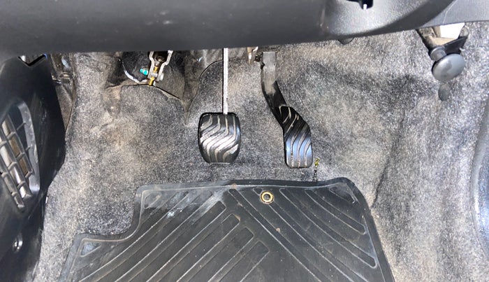 2022 Renault Kwid RXT 1.0 AMT, Petrol, Automatic, 13,105 km, Pedals