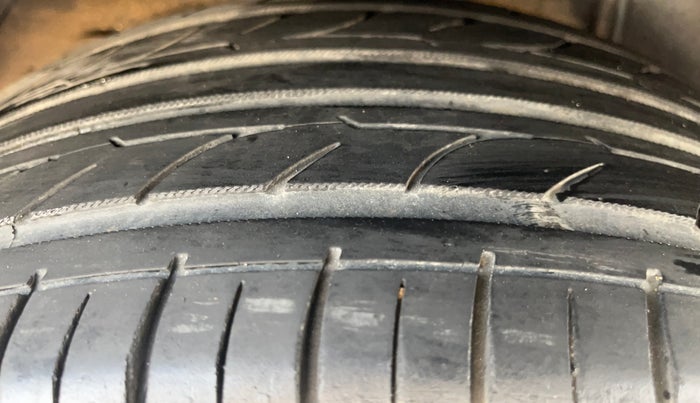 2019 Hyundai Elite i20 SPORTZ PLUS 1.2 DUAL TONE, Petrol, Manual, 74,392 km, Right Rear Tyre Tread