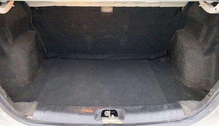 2014 Maruti Swift Dzire VXI, Petrol, Manual, 78,341 km, Boot Inside