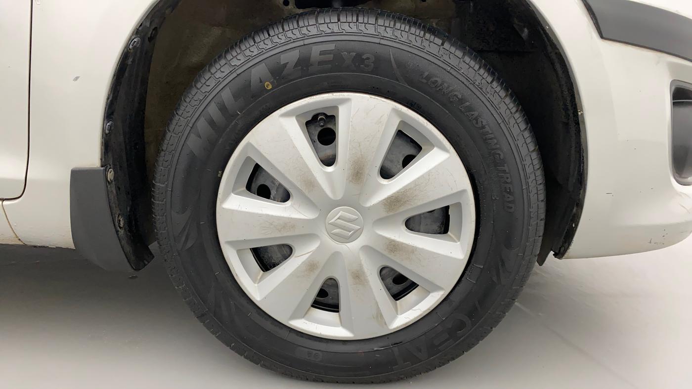 2014 Maruti Swift Dzire VXI, Petrol, Manual, 78,341 km, Right Front Wheel