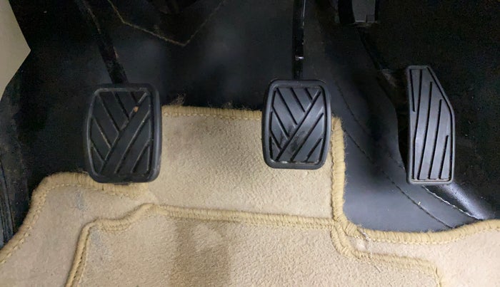 2024 Maruti Dzire VXi, Petrol, Manual, 16,886 km, Pedals