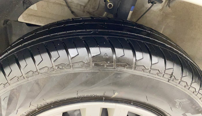 2024 Maruti Dzire VXi, Petrol, Manual, 16,886 km, Left Front Tyre Tread