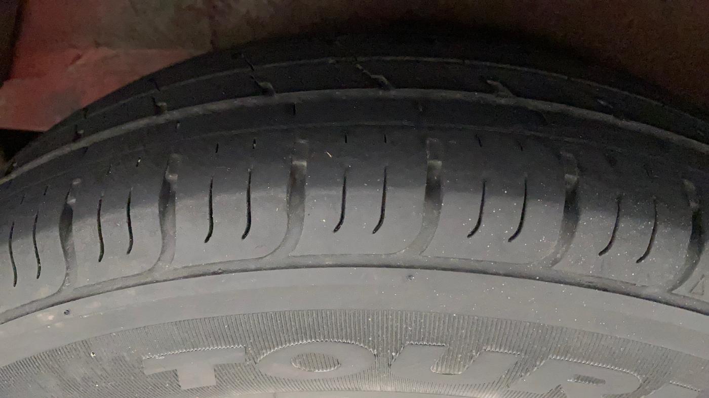 2011 Hyundai i10 MAGNA 1.2, Petrol, Manual, 67,475 km, Right Rear Tyre Tread
