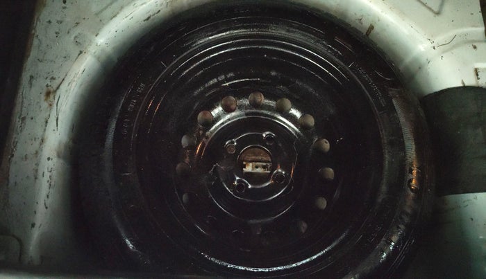 2016 Ford New Figo TREND 1.2 PETROL, Petrol, Manual, 97,254 km, Spare Tyre