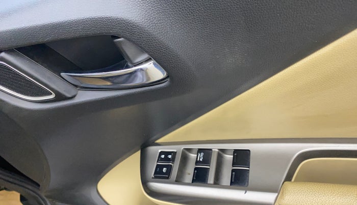 2017 Honda City 1.5L I-VTEC VX, Petrol, Manual, 88,707 km, Driver Side Door Panels Control