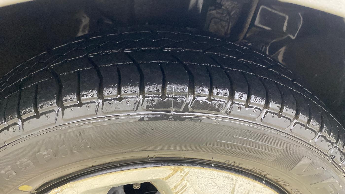 2018 Tata Tiago XT PETROL, Petrol, Manual, 1,01,092 km, Right Front Tyre Tread