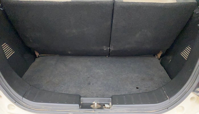 2015 Maruti Wagon R 1.0 LXI, Petrol, Manual, 24,414 km, Boot Inside
