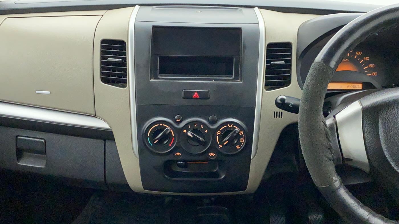 2015 Maruti Wagon R 1.0 LXI, Petrol, Manual, 24,414 km, Air Conditioner