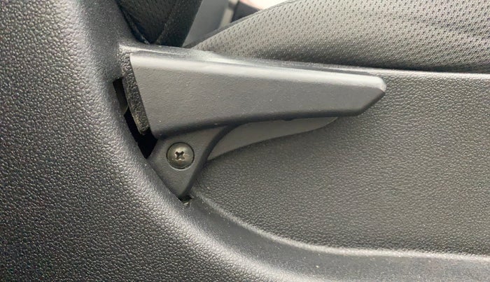 2018 Tata NEXON XM PETROL, Petrol, Manual, 72,439 km, Driver Side Adjustment Panel