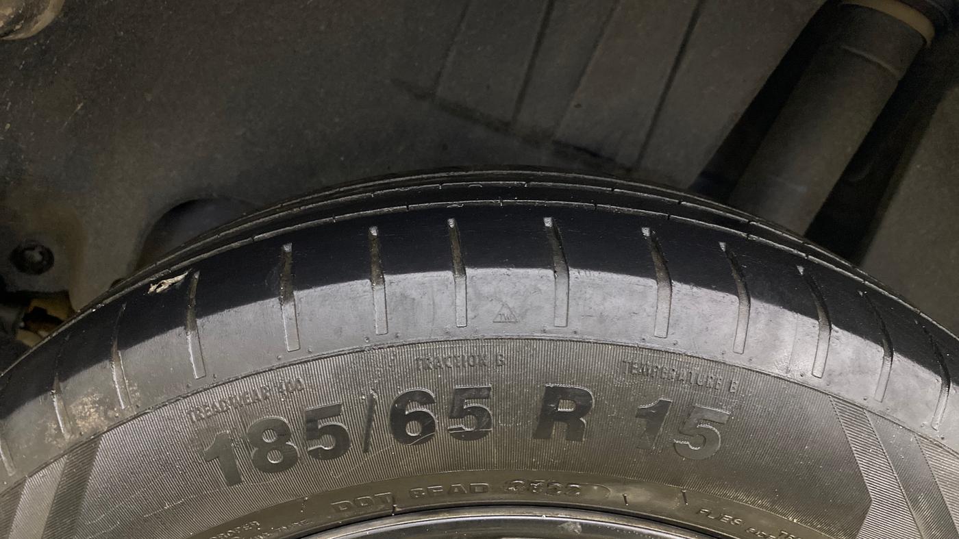 2022 Maruti Dzire ZXI CNG, CNG, Manual, 60,608 km, Left Rear Tyre Tread