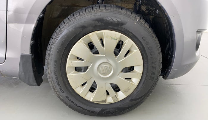 2013 Maruti Swift VXI D, Petrol, Manual, 56,705 km, Right Front Wheel