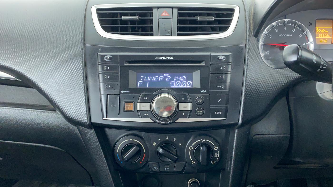 2013 Maruti Swift VXI D, Petrol, Manual, 56,705 km, Air Conditioner