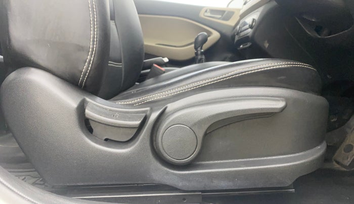 2014 Hyundai Elite i20 SPORTZ 1.2, Petrol, Manual, 43,318 km, Driver Side Adjustment Panel