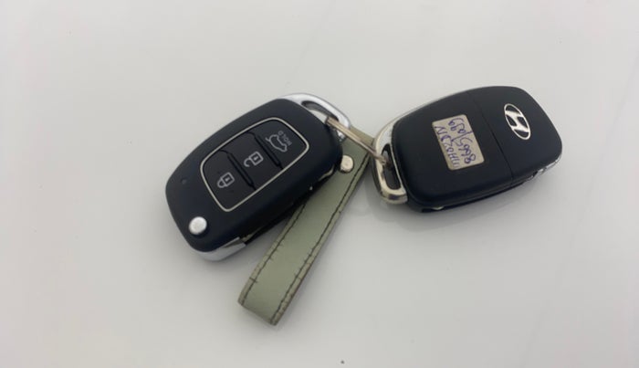2014 Hyundai Elite i20 SPORTZ 1.2, Petrol, Manual, 43,318 km, Key Close Up